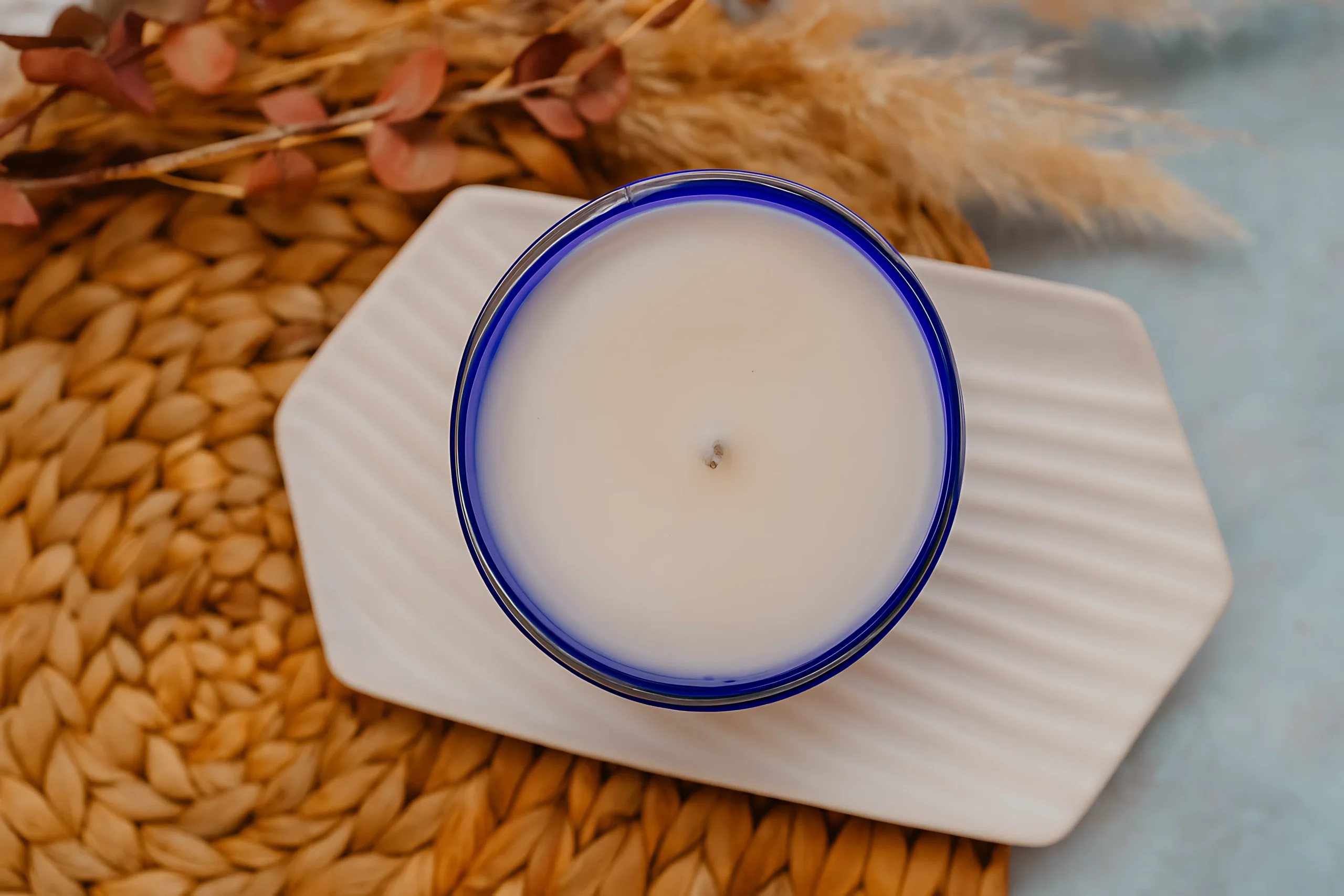 Study Nocturne candle with a 60-80 hour burn time